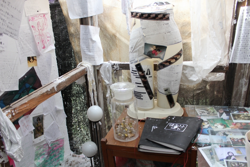 村崎百郎館展示物